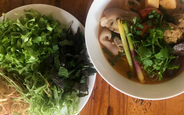 Ngân - Đồ Ăn - 28 Bùi Thị Xuân