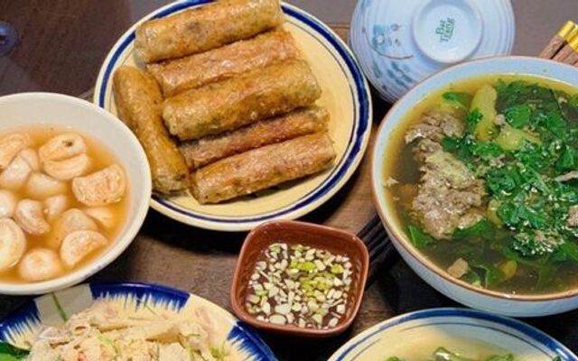 Bếp Linh - Mì Ý, Cơm Chiên Hắc Xá Xíu & Cari Gà - Huỳnh Tấn Phát
