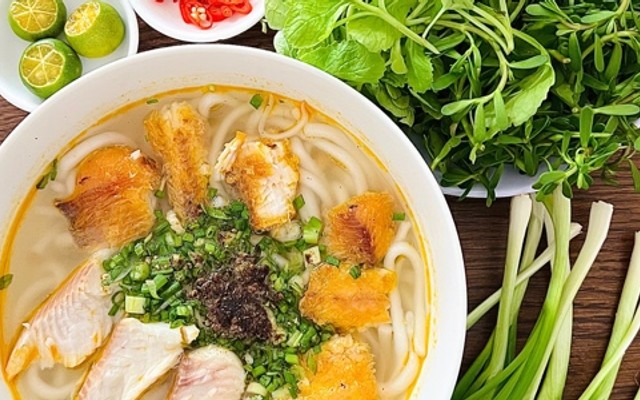 Bánh Canh Cá Lóc - Hoàng Thy