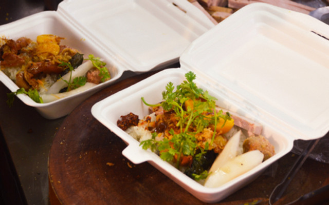 Xôi Quỳnh - Trứng Gà Non & Mì Ý