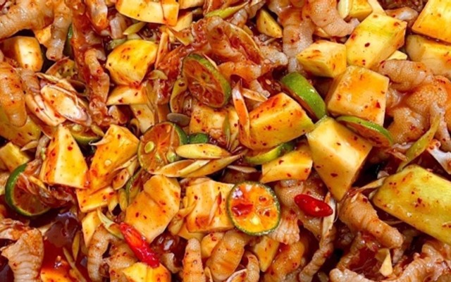 Tiệm Nhà Ốc - Trà Sữa, Chân Gà Sốt Thái & Sả Tắc - 327/26 Nguyễn Phước Nguyên