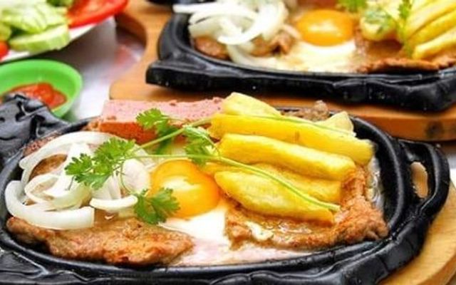 BAMI NGA - Bánh Mỳ Chảo & Bún Trộn - Phú Đô