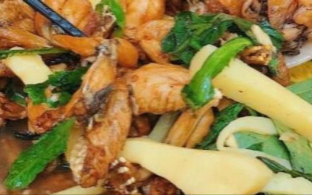 Lẩu Ếch Uyên Ương - Khương Trung