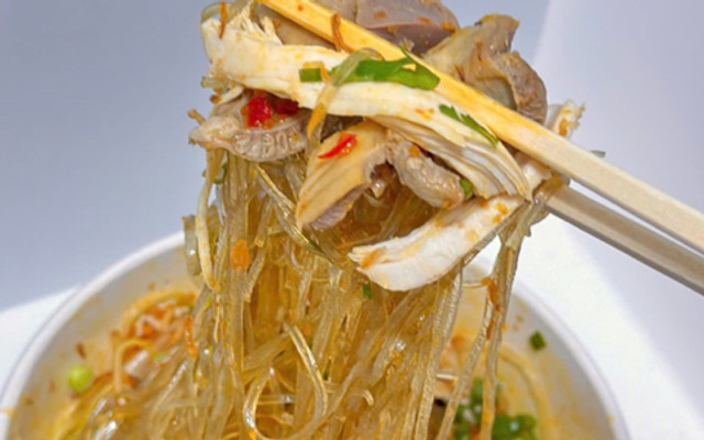 MIẾN TRỘN VIỆT - Đường Trần Bạch Đằng ( Tiệm Tóc Đăng Barber Kế Convoi Hotel )