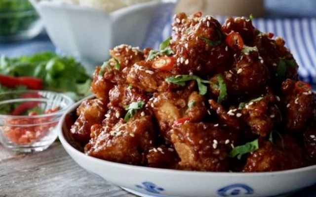 Seoul - Gà Sốt Hàn Quốc & Mỳ Ý