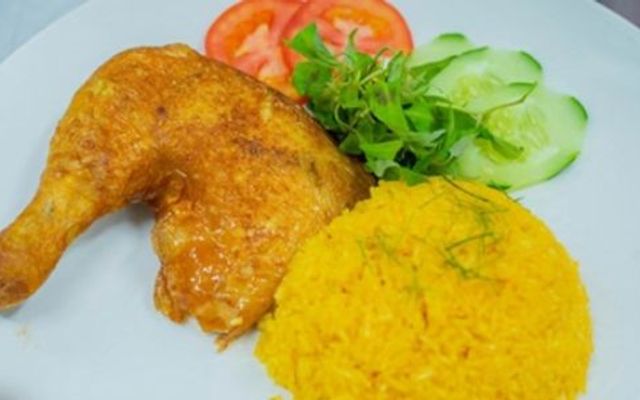 Cơm Gà Xối Mỡ A Sỹ 3 - Ấp Tân Hoá