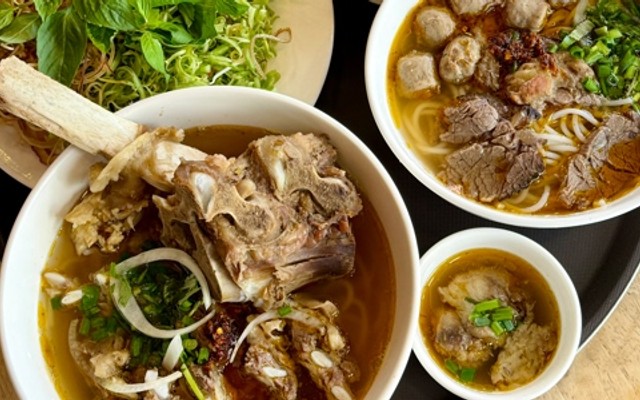 Bún Bò Mỡ Nổi - Bình Dương