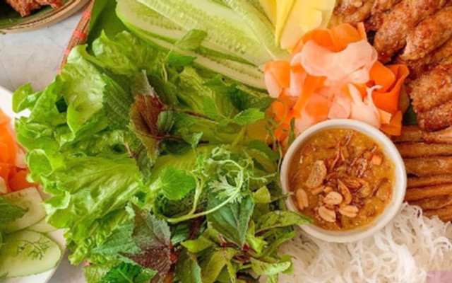 Bún Đậu Mơ - Nem Nướng Nha Trang
