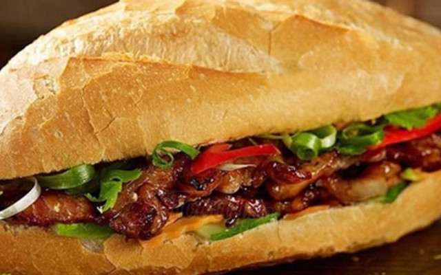 Bánh Mì Và Xôi Thuý Mít