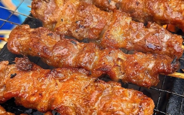 Thịt Xiên 4Chiem - Mỳ Xào & Bánh Mỳ - Lê Trọng Tấn