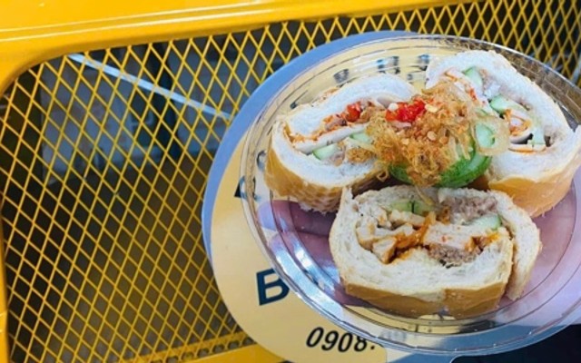 Bánh Mì Pate - Bon Appétit