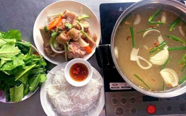 Lẩu Xí Quách Đuôi Heo 99K, Hào Hấp Xả Nướng & Ốc Các Loại - Sư Tỷ