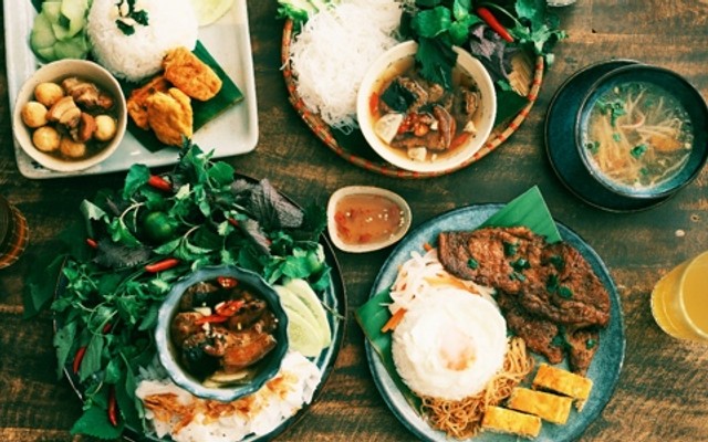 Nabi Bún Chả Quạt - Cơm Tấm - 25 Ngõ 167 Tây Sơn