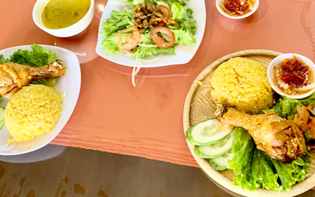 Cơm Gà - 214 Nguyễn Tất Thành