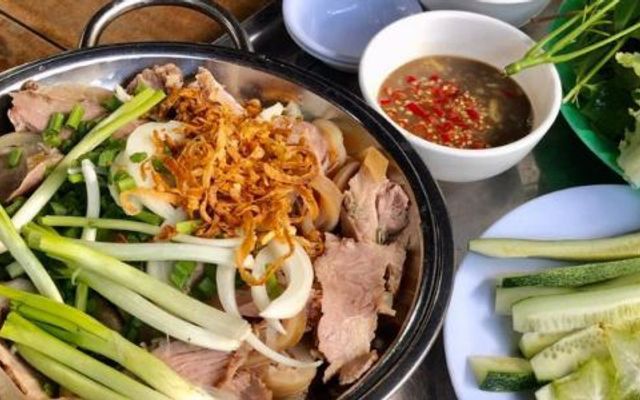 Quán Bốn Mẹ Con - Lẩu Bò Tơ 1Kg Thịt