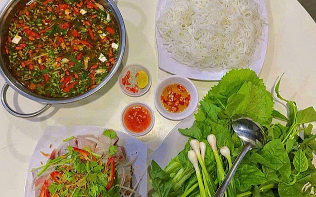 Lẩu Gà 97 - Phó Đức Chính