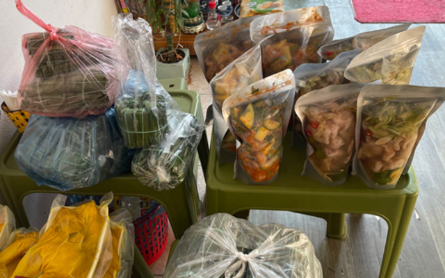 Ken Quán - Chân Gà Sốt Thái, Gà Ủ Muối & Mì Trộn