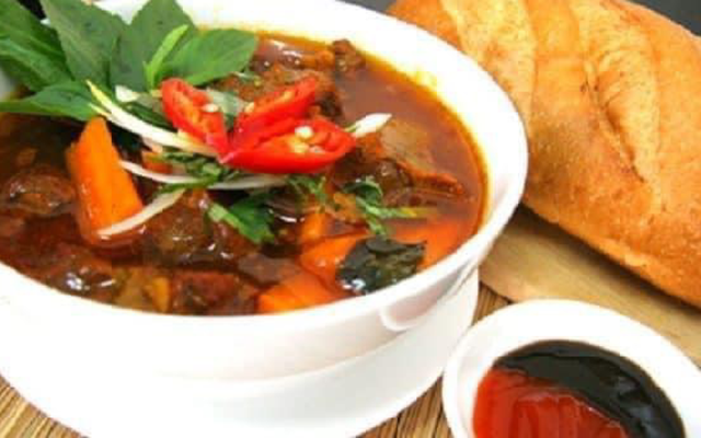 Phở Trang - Phở Khô, Bò Kho & Mì Quảng