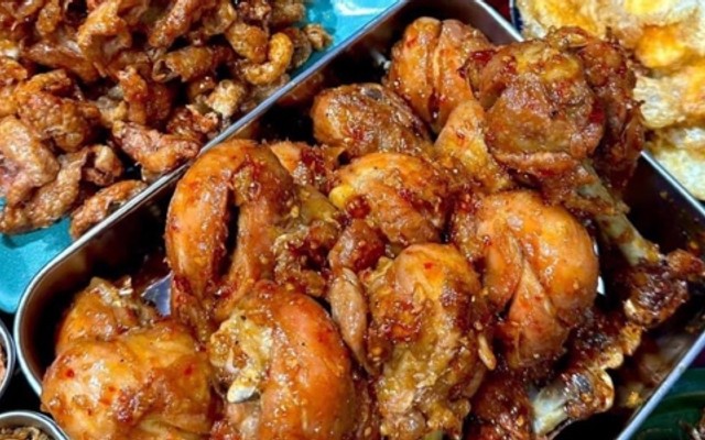 Xôi Gà Nhà Pu - Món Ăn - Võ Thị Sáu