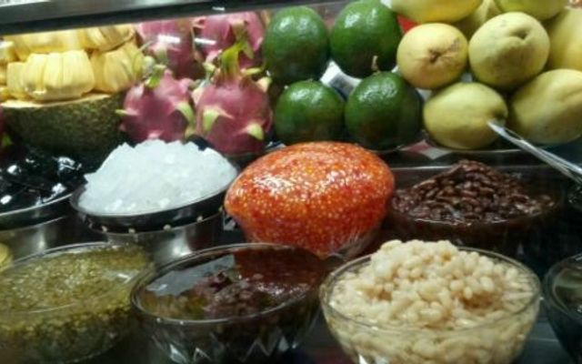 Quán Tuyết Thương - Sinh Tố & Chè Xoa Xoa - Chợ Cồn