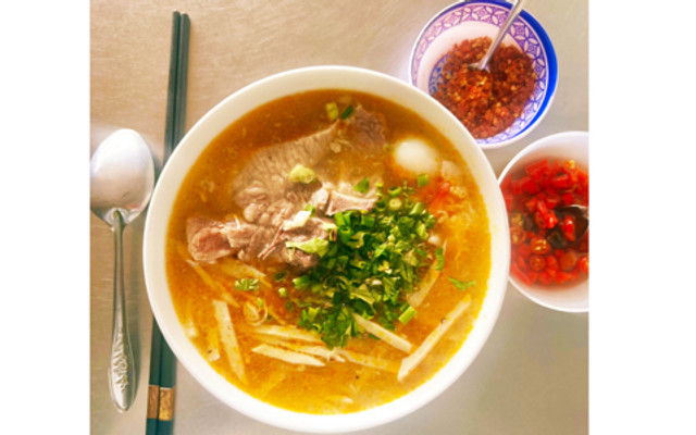 Quán Bánh Canh - Ngọc Ngà - 176 Nguyễn Phước Tần