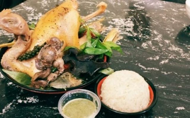 Gà Hấp Nước Mắm 68