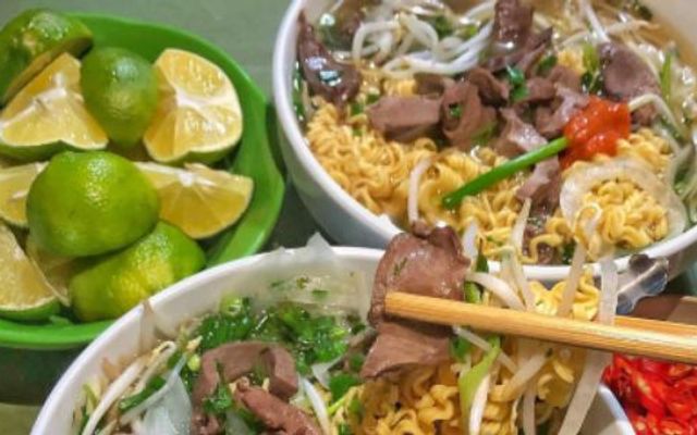 Mỳ Chua Cay Quán Ngon - Lò Đúc