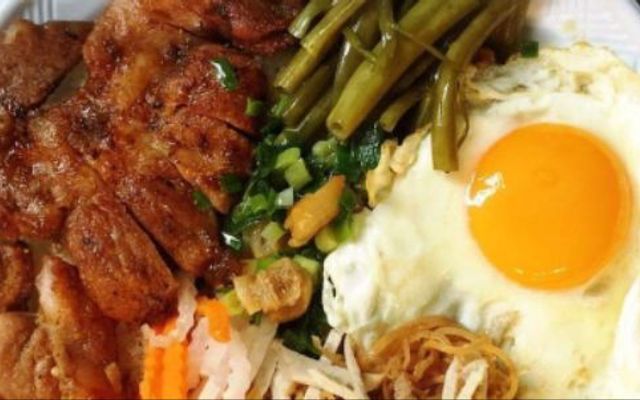 Cơm Tấm, Bún Thịt Nướng & Bò Lá Lốt Bà Già - Đường Số 2