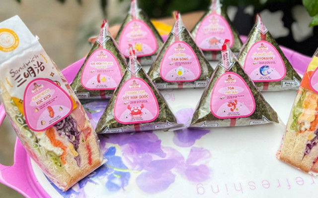 Cô Vy - Cơm Nắm Onigiri Nhật Bản