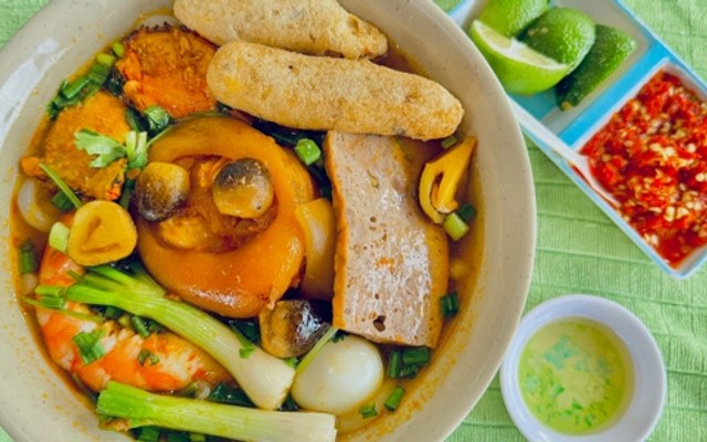 Hương Trinh - Bánh Canh Cua - Đường 12
