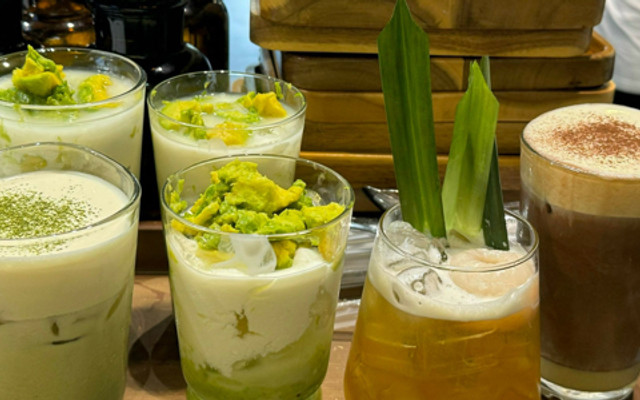 Hundred Coffee - 100 Phú Thượng