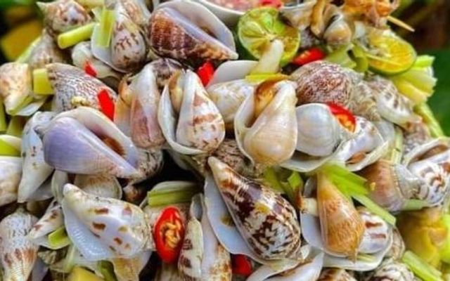 Quán Ốc Bà Tám