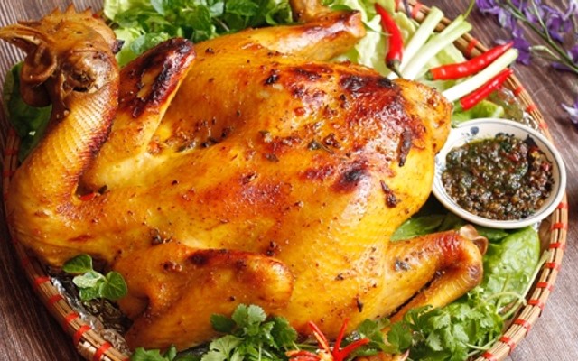 Chân Gà Nướng & Gà Nướng A Tám