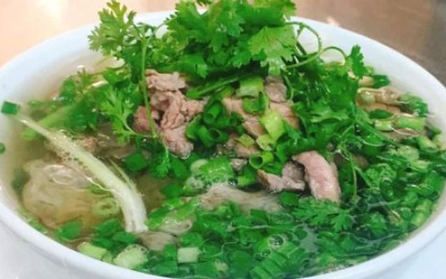 Phở Tuyền - Phở Bò & Cơm Rang Giòn - 255 Lĩnh Nam