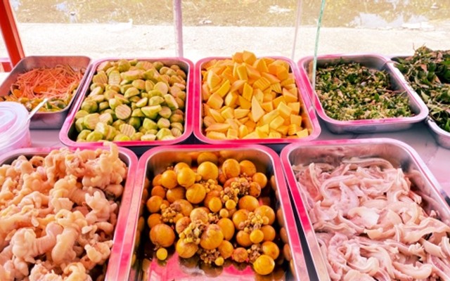 Chân Gà Sốt Thái 68 - Gỏi Cuốn & Bì Cuốn