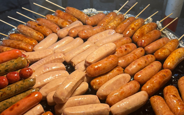 Lạp Xưởng Nướng Đá - Đỗ Bá