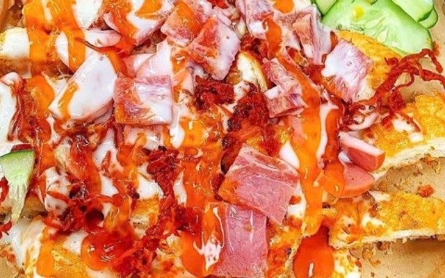 Bánh Mì Nướng Sa Tế - Tiệm Nhà La - 190 Nguyễn Hữu Cảnh