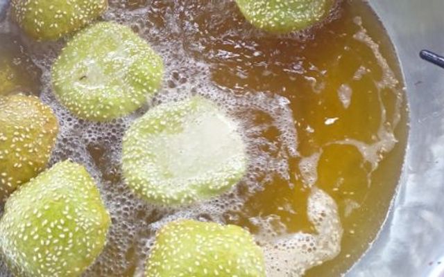 Phụng Nhi - Bánh Tiêu Lá Dứa - Hưng Phú