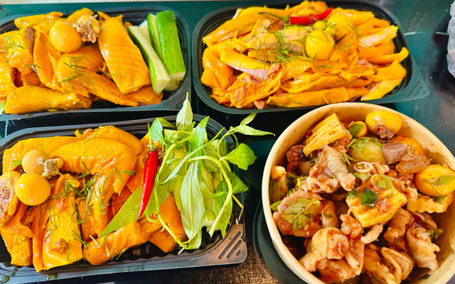 Tiệm Ăn Cô Béo - Chân Gà Sốt Thái - Vinhomes Grand Park