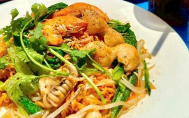 Tiệm Xào 3 Cô - Mì Xào, Nui Xào - Trần Chiên