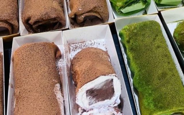 Tiệm Bánh Hottrend - Bánh Crepe & Bánh Bông Lan Các Loại