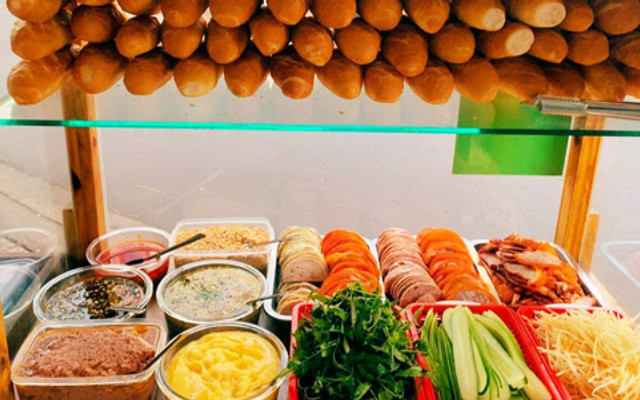 Bánh Mì Hội An A Mập - Tân Quý