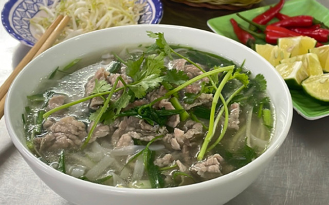 Phở Hồng Huy - Phở, Miến & Cơm Chiên