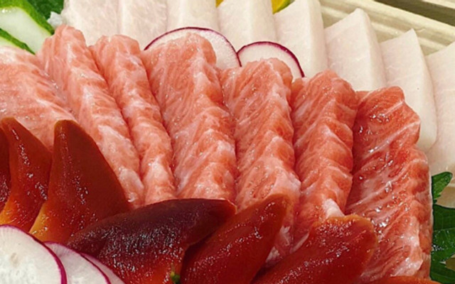 Yasaka Sushi & Sashimi