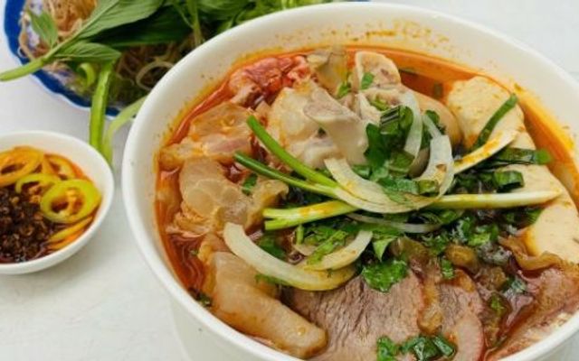 O Xuân - Bún Bò Huế - Thích Quảng Đức