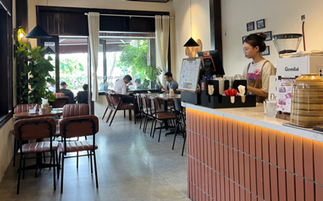 Đang Cà Phê - 45 Hải Đông