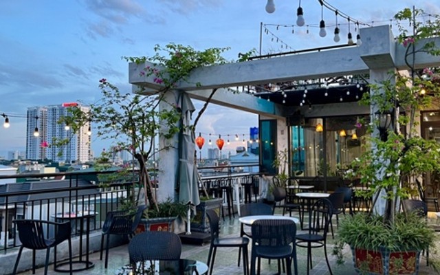 Lala Coffee & Tea - Tam Trinh