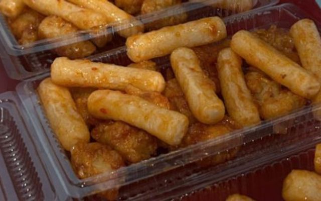 Tiệm Bé Mi Ăn Vặt - Chân Gà Sốt Thái, Mì Trộn & Sinh Tố