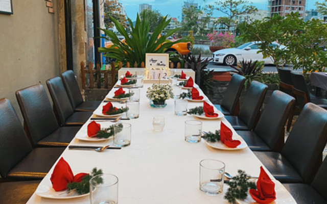 Nhà Hàng 4Q - Phan Đình Phùng