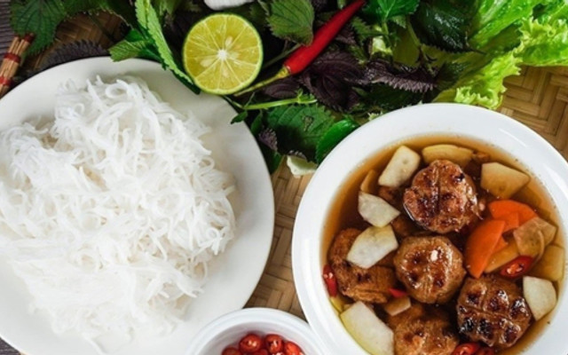 Bún Chả Hà Nội - Chả Nướng Than Hoa